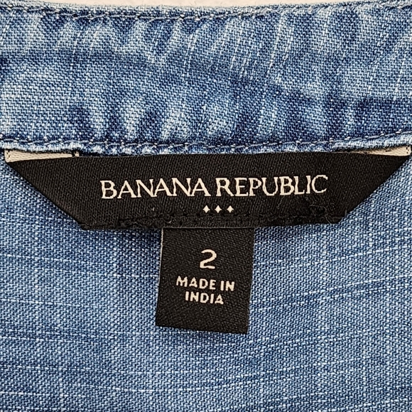 Banana Republic Women's  Collarless Button-Pullover Denim Dress - 2 - Picture 2 of 5